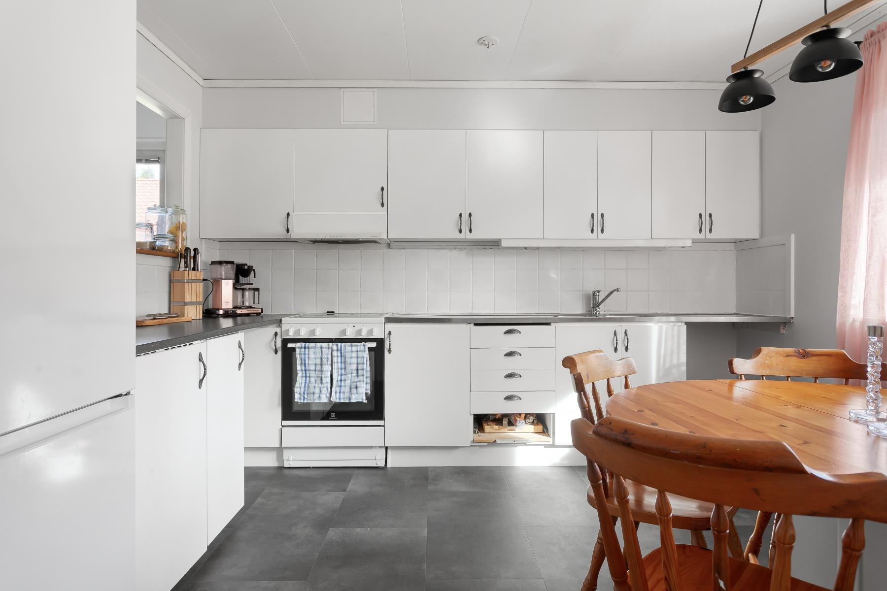 Ett hemtrevligt bostadsrättsparhus med plats för hela familjen!