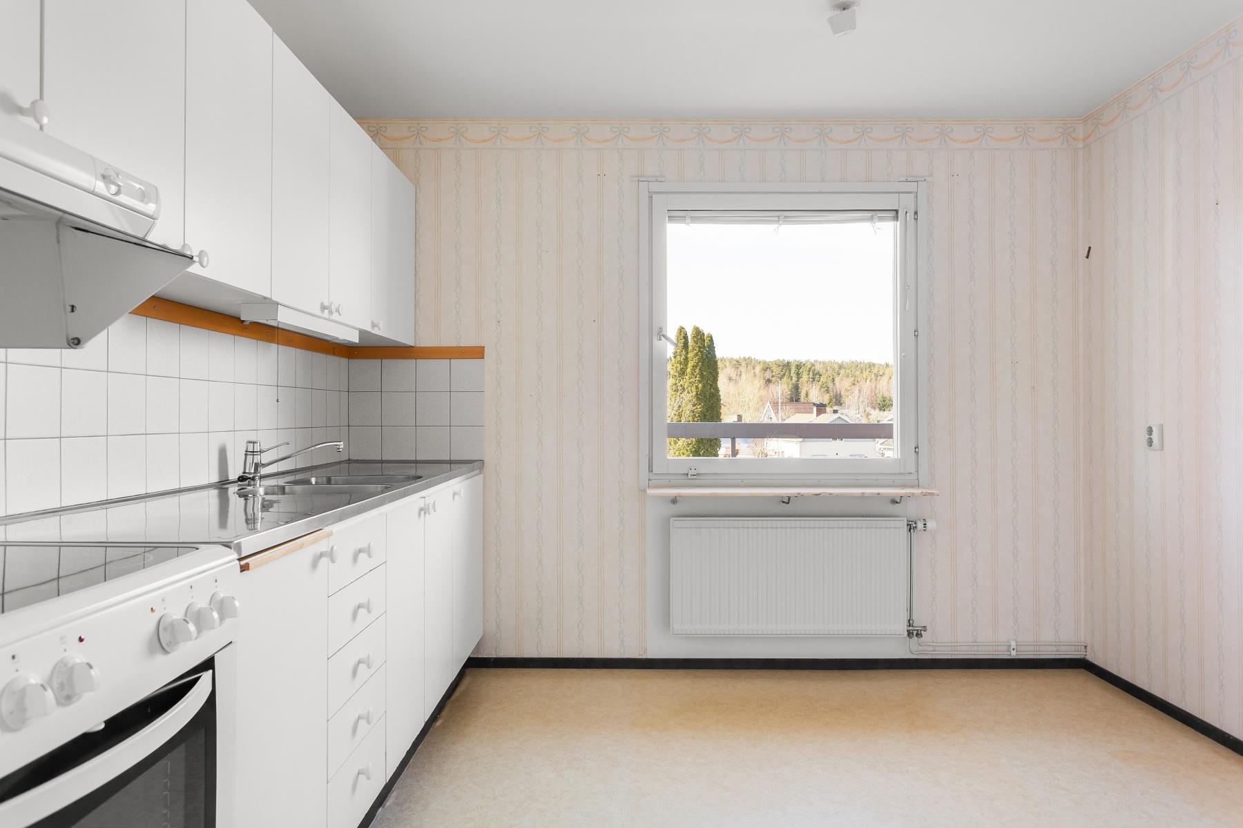 Välplanerad 2:a i centrala Forshaga