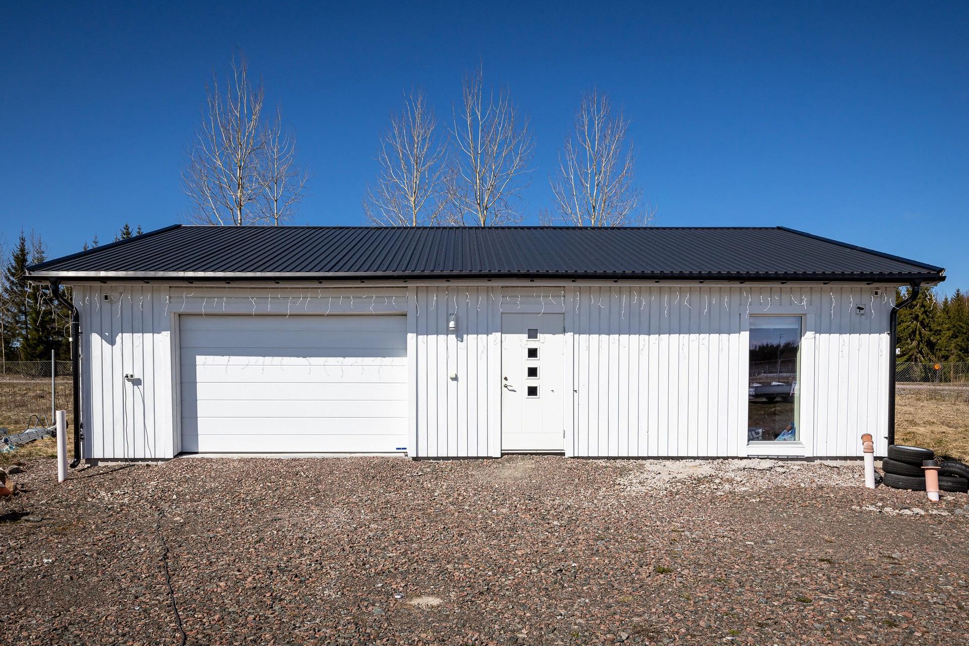 Fin kontorslokal/Garage på Kvarntoprsindustriområde!
