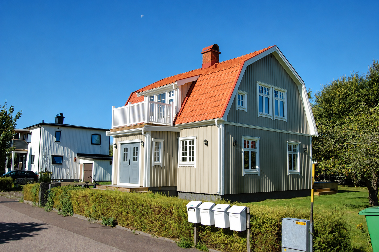 Sekelskiftescharm med känslan av en nybygg villa!