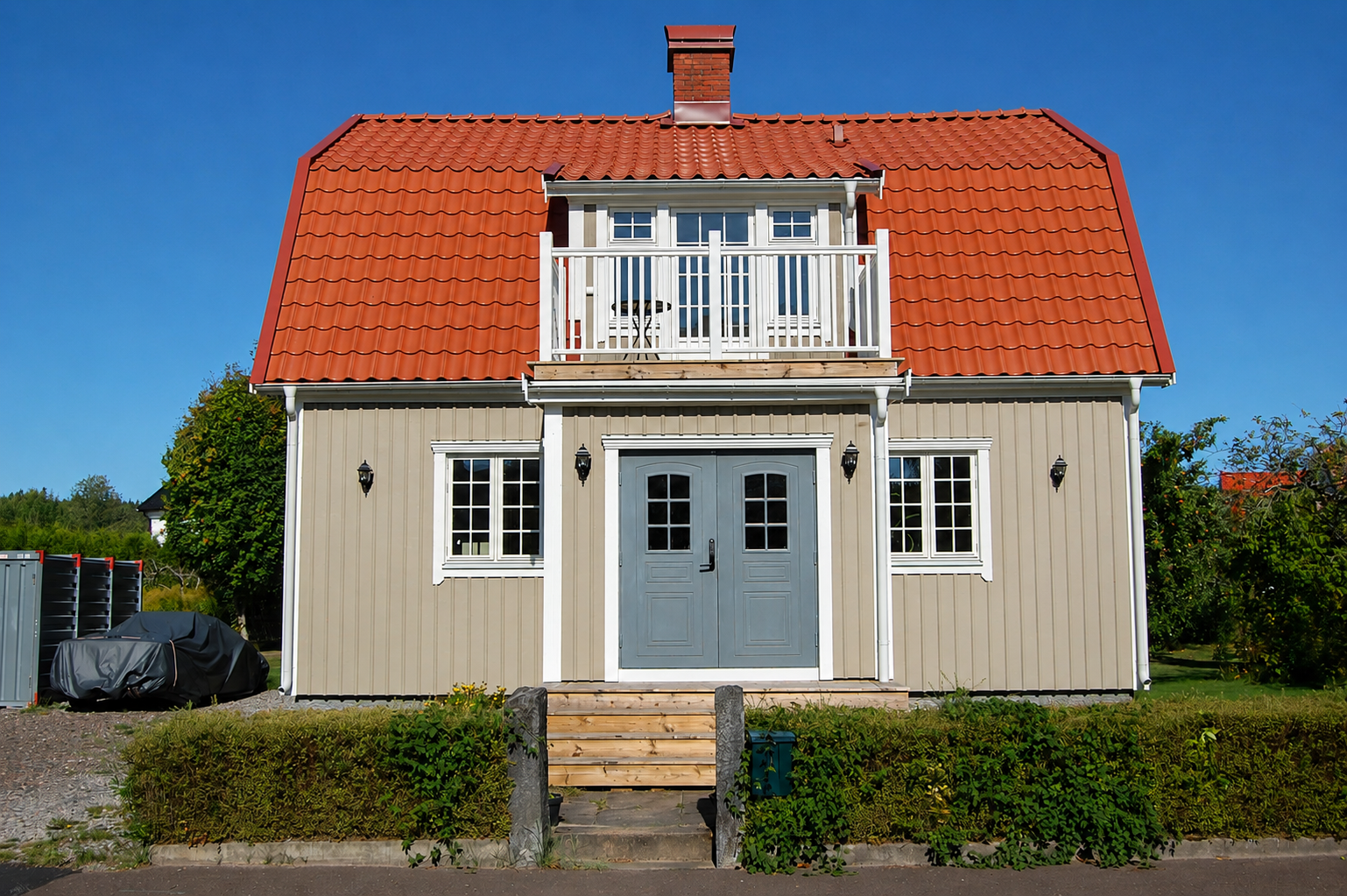 Sekelskiftescharm med känslan av en nybygg villa!